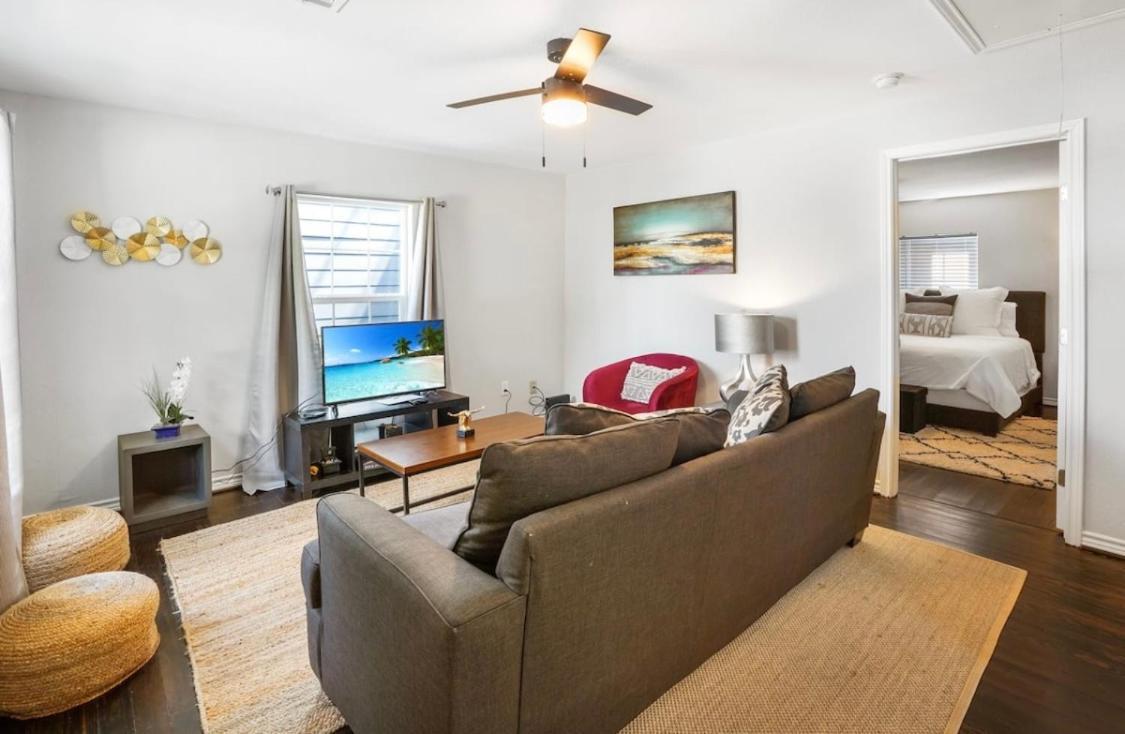 Cozy Heights 2 Bd Bungalow, Walkable هيوستن المظهر الخارجي الصورة